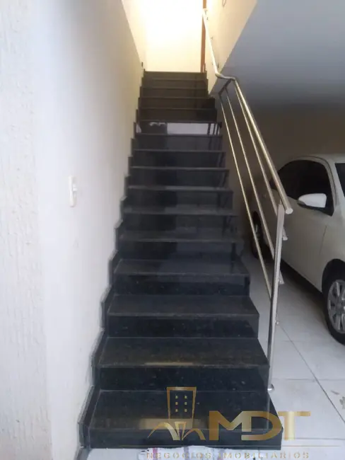 Foto 4 de Casa com 3 quartos à venda, 180m2 em Floramar, Belo Horizonte - MG