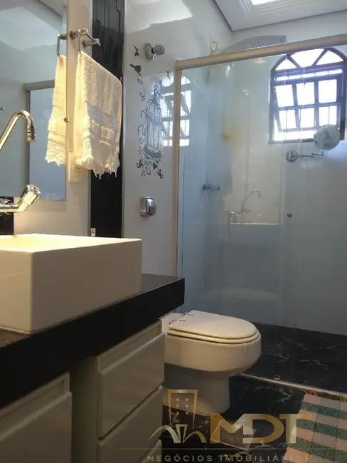 Casa com 4 quartos à venda, 463m2 em Trevo, Belo Horizonte - MG - imagem 3 Foto 3 de Casa com 4 quartos à venda, 463m2 em Trevo, Belo Horizonte - MG