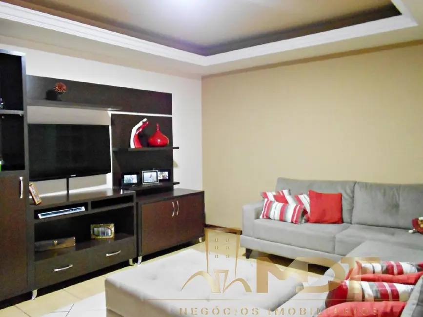 Foto 1 de Casa com 3 quartos à venda, 293m2 em Trevo, Belo Horizonte - MG