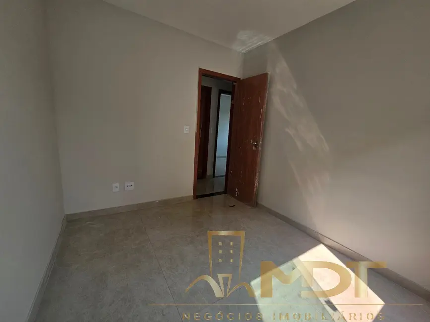 Foto 4 de Apartamento com 3 quartos à venda, 64m2 em Santa Mônica, Belo Horizonte - MG