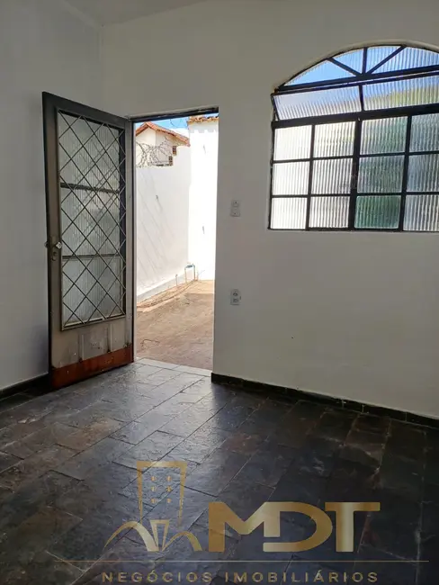 Foto 9 de Casa com 3 quartos à venda, 120m2 em Copacabana, Belo Horizonte - MG
