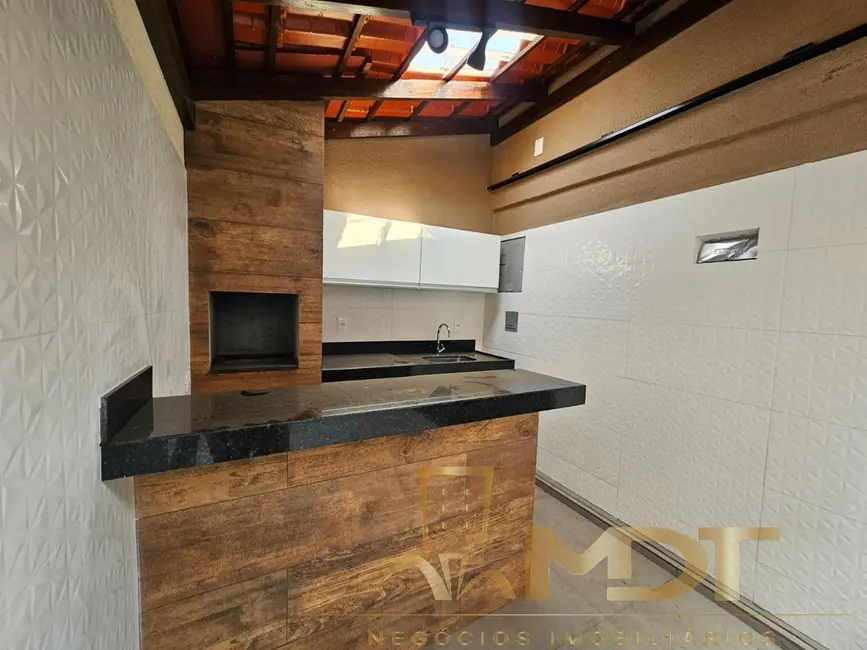 Casa de Condomínio com 3 quartos à venda, 105m2 em Candelária, Belo Horizonte - MG - imagem 3 Foto 3 de Casa de Condomínio com 3 quartos à venda, 105m2 em Candelária, Belo Horizonte - MG