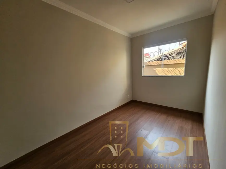 Casa de Condomínio com 3 quartos à venda, 105m2 em Candelária, Belo Horizonte - MG - imagem 8 Foto 8 de Casa de Condomínio com 3 quartos à venda, 105m2 em Candelária, Belo Horizonte - MG