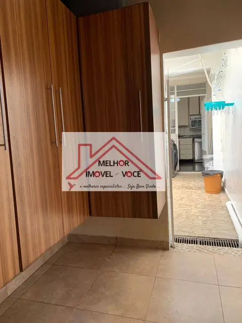 Casa com 3 quartos à venda, 220m2 em Vila Campo Grande, São Paulo - SP - imagem 9 Foto 9 de Casa com 3 quartos à venda, 220m2 em Vila Campo Grande, São Paulo - SP