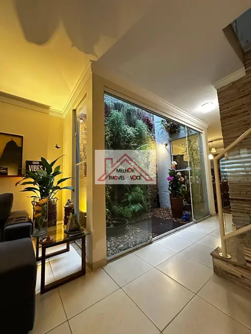 Foto 4 de Casa com 3 quartos à venda, 150m2 em Jardim Cidália, São Paulo - SP