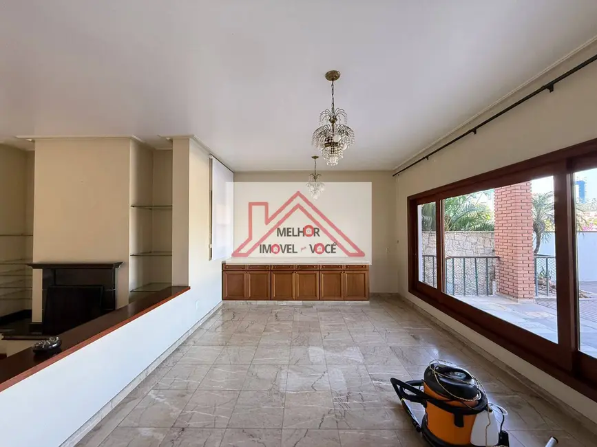 Foto 3 de Casa com 4 quartos à venda, 740m2 em Barueri - SP