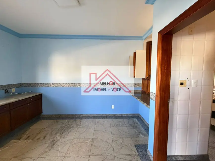 Foto 2 de Casa com 4 quartos à venda, 740m2 em Barueri - SP