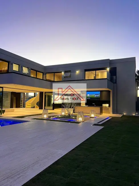 Casa com 5 quartos à venda, 1200m2 em Barueri - SP - imagem 4 Foto 4 de Casa com 5 quartos à venda, 1200m2 em Barueri - SP