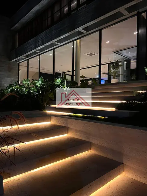 Casa com 5 quartos à venda, 1200m2 em Barueri - SP - imagem 6 Foto 6 de Casa com 5 quartos à venda, 1200m2 em Barueri - SP