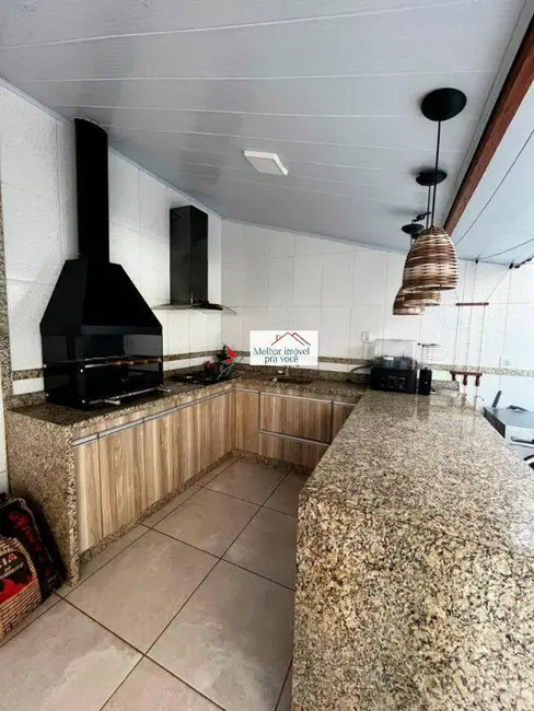 Casa com 2 quartos à venda, 100m2 em Jardim do Contorno, Pocos De Caldas - MG - imagem 2 Foto 2 de Casa com 2 quartos à venda, 100m2 em Jardim do Contorno, Pocos De Caldas - MG