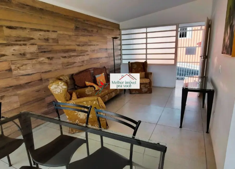 Casa com 3 quartos à venda, 100m2 em Vila Ana Pereira, Pocos De Caldas - MG - imagem 5 Foto 5 de Casa com 3 quartos à venda, 100m2 em Vila Ana Pereira, Pocos De Caldas - MG