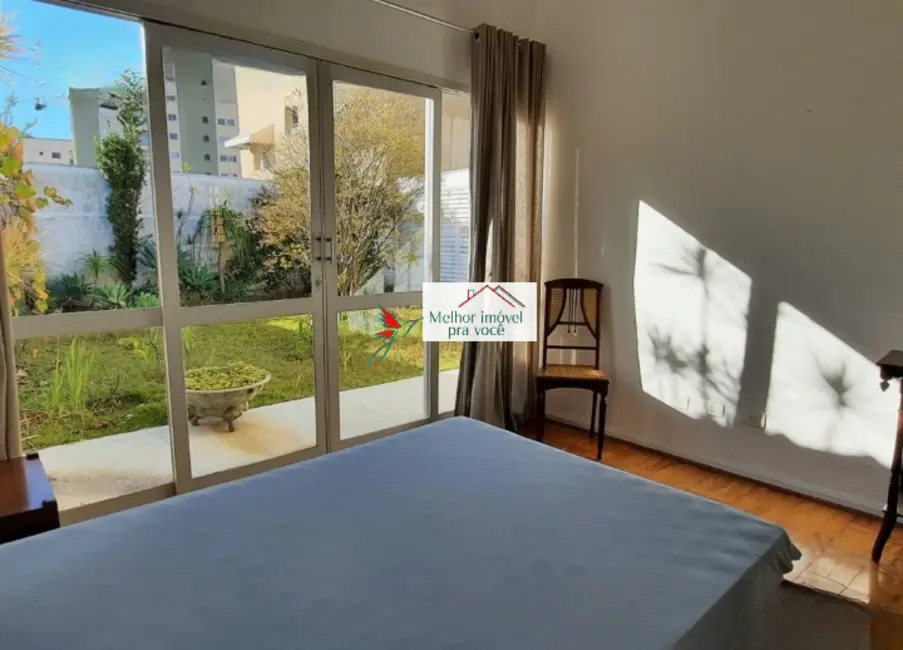 Casa com 3 quartos à venda, 100m2 em Vila Ana Pereira, Pocos De Caldas - MG - imagem 3 Foto 3 de Casa com 3 quartos à venda, 100m2 em Vila Ana Pereira, Pocos De Caldas - MG