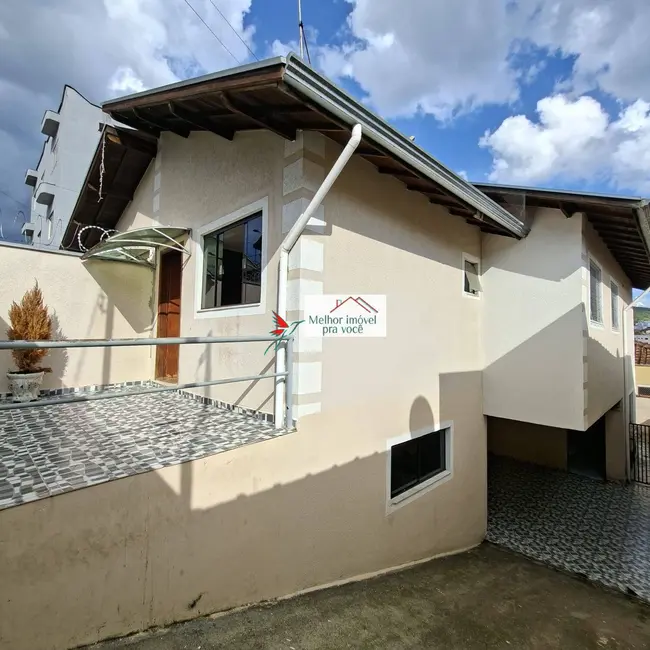 Foto 6 de Casa com 3 quartos à venda, 127m2 em Santa Ângela, Pocos De Caldas - MG