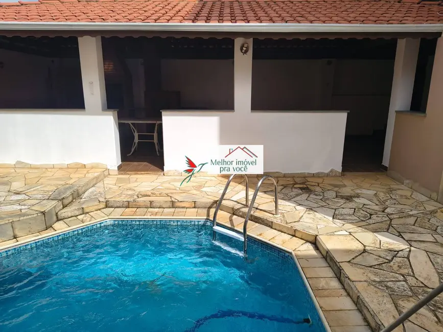 Casa com 3 quartos à venda, 240m2 em Santa Ângela, Pocos De Caldas - MG - imagem 1 Foto 1 de Casa com 3 quartos à venda, 240m2 em Santa Ângela, Pocos De Caldas - MG