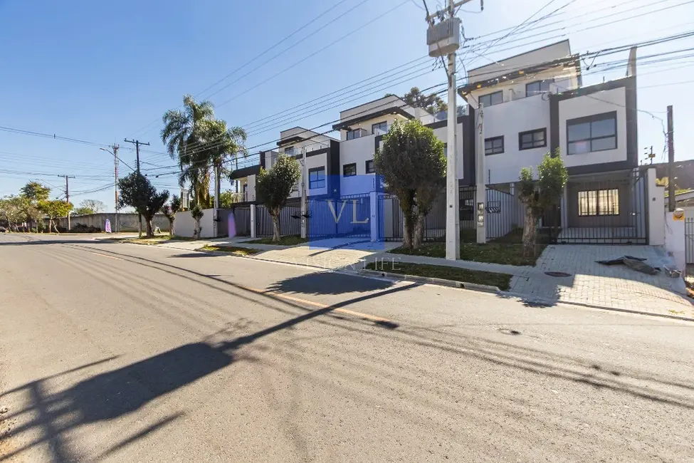 Casa com 3 quartos à venda, 136m2 em Cajuru, Curitiba - PR - imagem 3 Foto 3 de Casa com 3 quartos à venda, 136m2 em Cajuru, Curitiba - PR