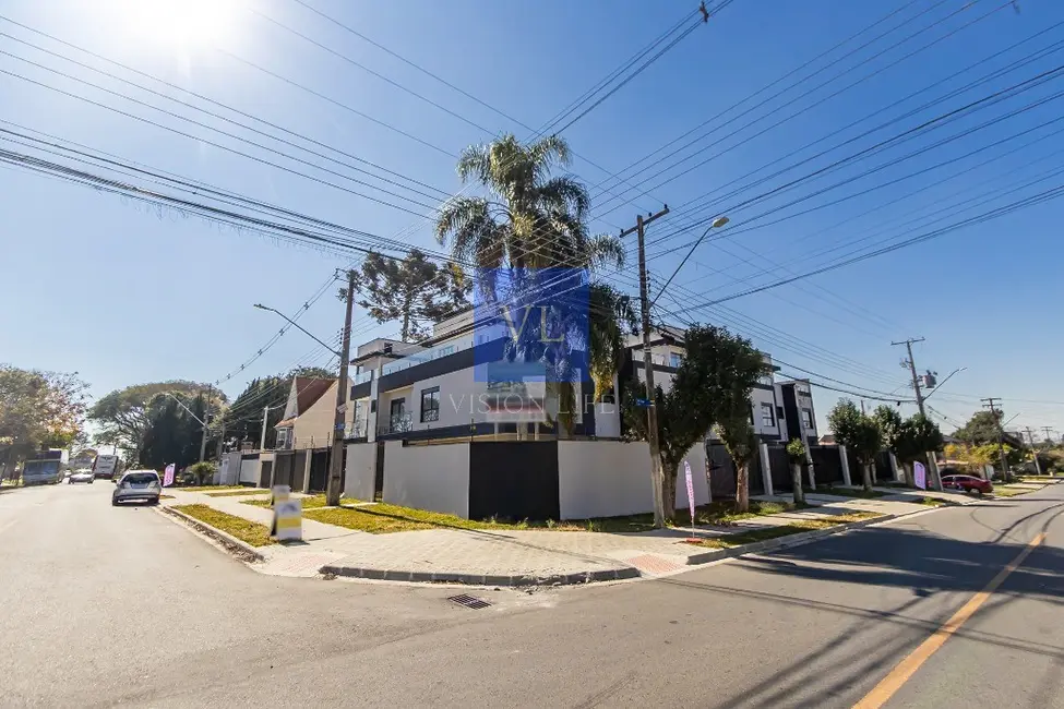 Casa com 3 quartos à venda, 136m2 em Cajuru, Curitiba - PR - imagem 2 Foto 2 de Casa com 3 quartos à venda, 136m2 em Cajuru, Curitiba - PR