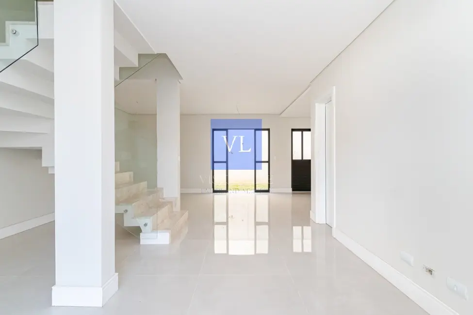 Casa com 3 quartos à venda, 160m2 em Jardim Social, Curitiba - PR - imagem 4 Foto 4 de Casa com 3 quartos à venda, 160m2 em Jardim Social, Curitiba - PR