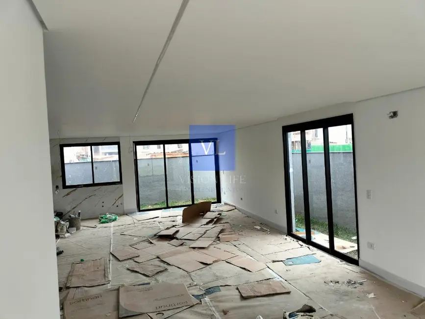 Casa de Condomínio com 3 quartos à venda, 170m2 em Santa Cândida, Curitiba - PR - imagem 4 Foto 4 de Casa de Condomínio com 3 quartos à venda, 170m2 em Santa Cândida, Curitiba - PR