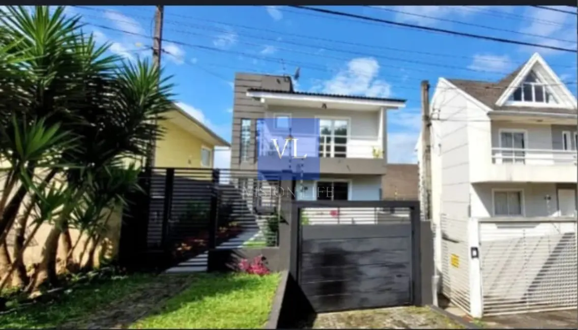 Casa com 3 quartos à venda, 141m2 em Santa Cândida, Curitiba - PR - imagem 1 Foto 1 de Casa com 3 quartos à venda, 141m2 em Santa Cândida, Curitiba - PR