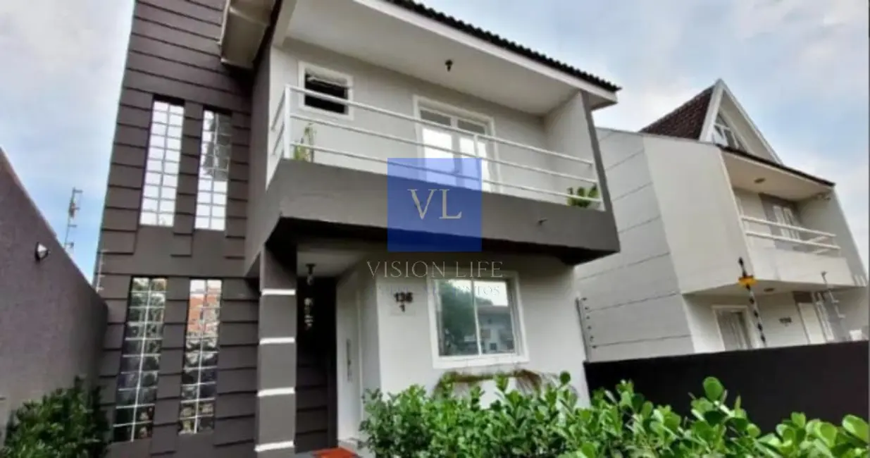Casa com 3 quartos à venda, 141m2 em Santa Cândida, Curitiba - PR - imagem 3 Foto 3 de Casa com 3 quartos à venda, 141m2 em Santa Cândida, Curitiba - PR