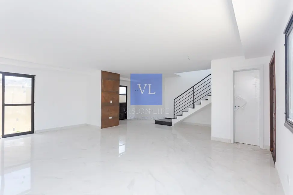 Casa de Condomínio com 3 quartos à venda, 139m2 em Uberaba, Curitiba - PR - imagem 3 Foto 3 de Casa de Condomínio com 3 quartos à venda, 139m2 em Uberaba, Curitiba - PR