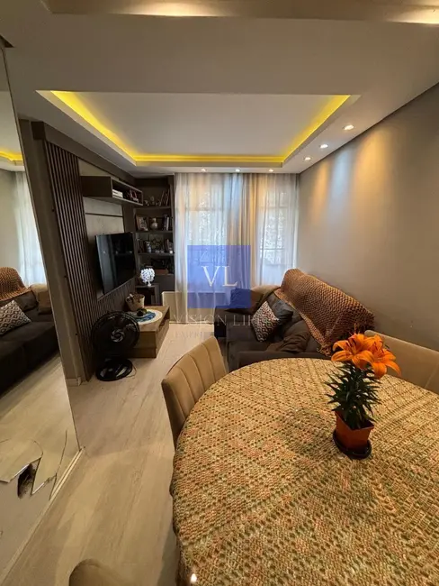 Apartamento com 3 quartos à venda, 48m2 em Sítio Cercado, Curitiba - PR - imagem 1 Foto 1 de Apartamento com 3 quartos à venda, 48m2 em Sítio Cercado, Curitiba - PR