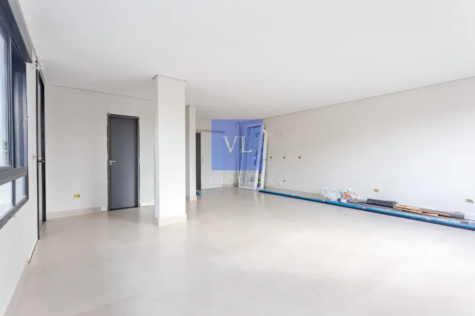 Casa com 3 quartos à venda, 242m2 em Uberaba, Curitiba - PR - imagem 6 Foto 6 de Casa com 3 quartos à venda, 242m2 em Uberaba, Curitiba - PR