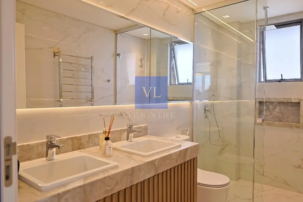 Foto 9 de Apartamento com 3 quartos à venda, 153m2 em Água Verde, Curitiba - PR
