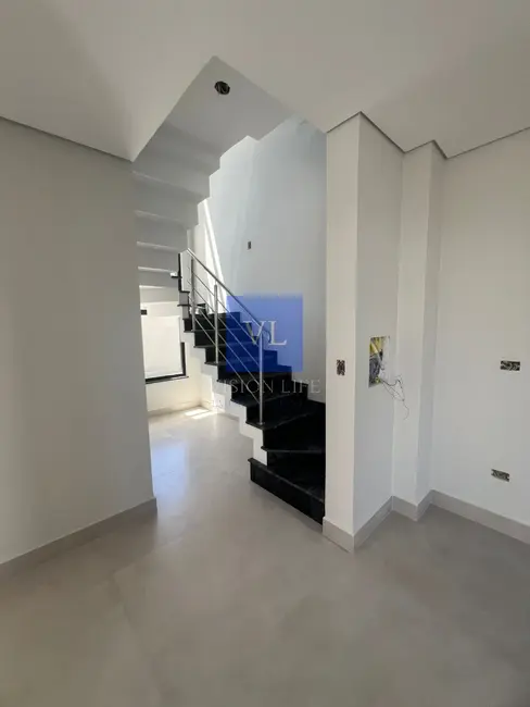 Casa de Condomínio com 3 quartos à venda, 180m2 em Uberaba, Curitiba - PR - imagem 3 Foto 3 de Casa de Condomínio com 3 quartos à venda, 180m2 em Uberaba, Curitiba - PR