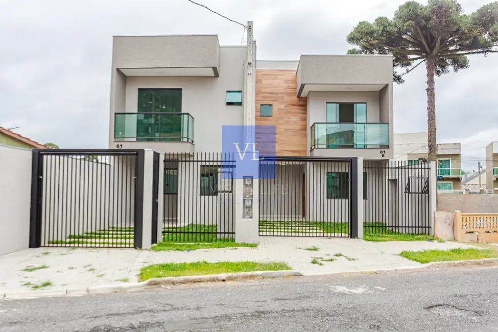 Foto 2 de Casa com 2 quartos à venda, 81m2 em Uberaba, Curitiba - PR
