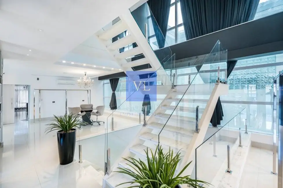 Foto 1 de Casa com 4 quartos à venda, 751m2 em Jardim Social, Curitiba - PR