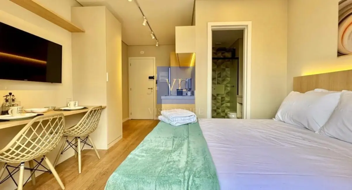 Apartamento com 1 quarto à venda, 22m2 em Centro, Curitiba - PR - imagem 1 Foto 1 de Apartamento com 1 quarto à venda, 22m2 em Centro, Curitiba - PR