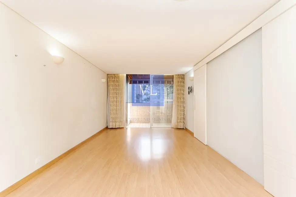 Foto 3 de Apartamento com 2 quartos à venda, 62m2 em Água Verde, Curitiba - PR