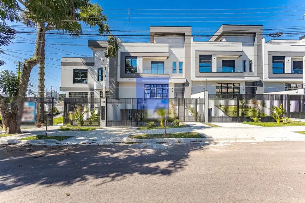 Casa com 3 quartos à venda, 199m2 em Boa Vista, Curitiba - PR - imagem 2 Foto 2 de Casa com 3 quartos à venda, 199m2 em Boa Vista, Curitiba - PR