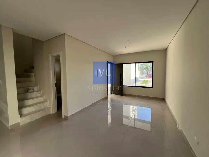 Casa de Condomínio com 3 quartos à venda, 155m2 em Novo Mundo, Curitiba - PR - imagem 8 Foto 8 de Casa de Condomínio com 3 quartos à venda, 155m2 em Novo Mundo, Curitiba - PR
