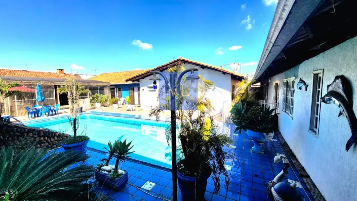 Casa com 4 quartos à venda, 700m2 em Cajuru, Curitiba - PR - imagem 4 Foto 4 de Casa com 4 quartos à venda, 700m2 em Cajuru, Curitiba - PR