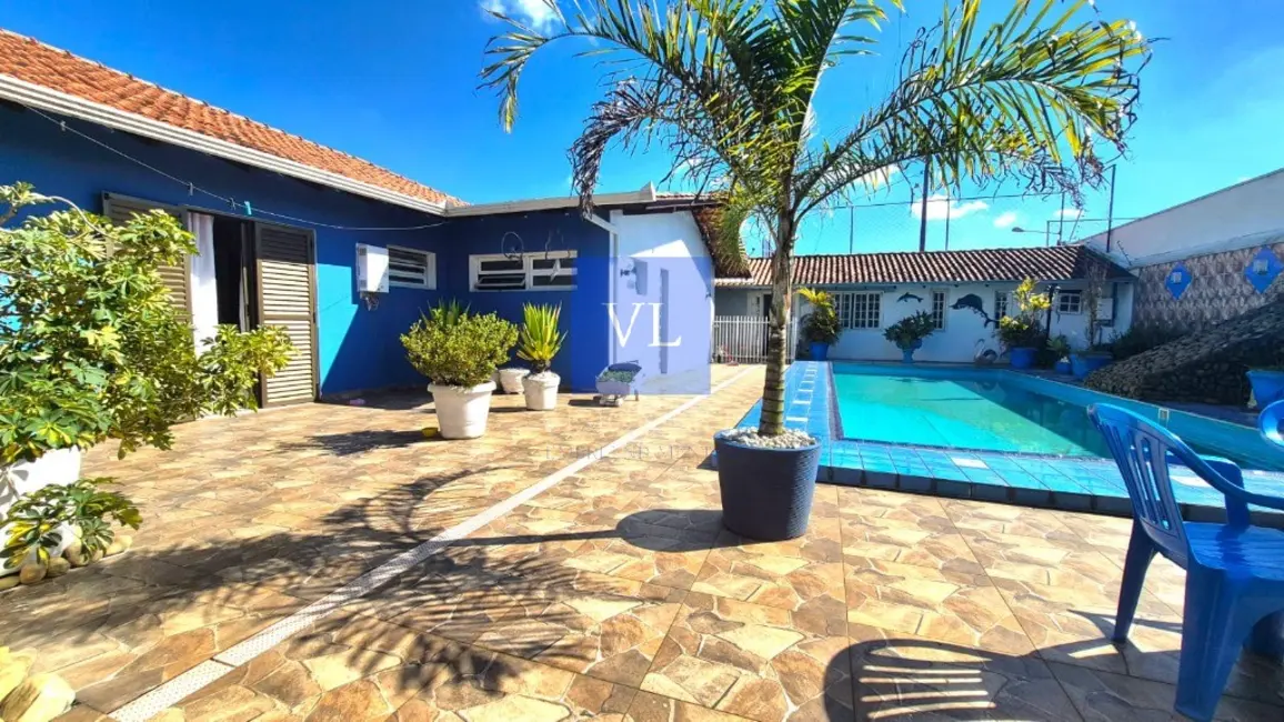 Casa com 4 quartos à venda, 700m2 em Cajuru, Curitiba - PR - imagem 3 Foto 3 de Casa com 4 quartos à venda, 700m2 em Cajuru, Curitiba - PR