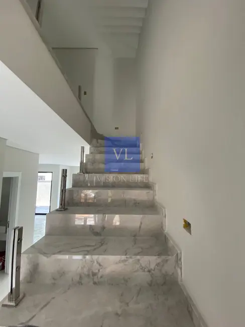 Casa de Condomínio com 3 quartos à venda, 219m2 em Santa Cândida, Curitiba - PR - imagem 5 Foto 5 de Casa de Condomínio com 3 quartos à venda, 219m2 em Santa Cândida, Curitiba - PR