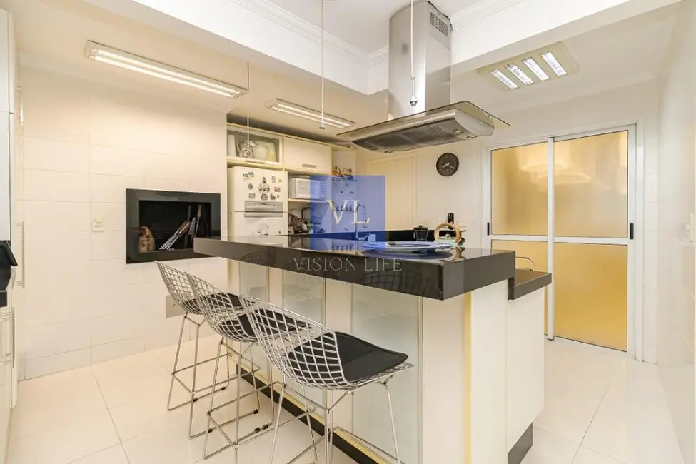 Foto 8 de Apartamento com 3 quartos à venda, 160m2 em Cabral, Curitiba - PR