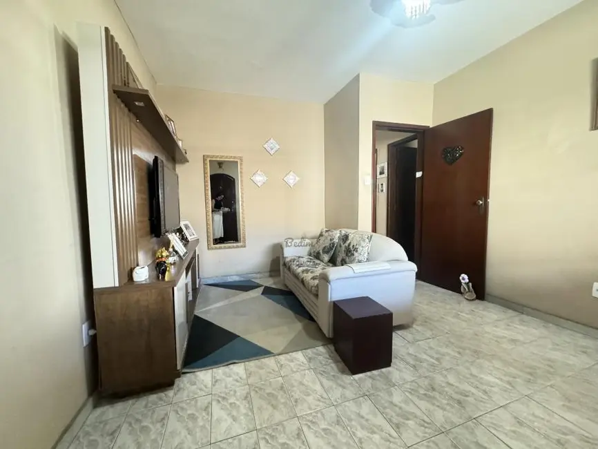 Foto 5 de Casa com 2 quartos à venda, 68m2 em Democrata, Juiz De Fora - MG