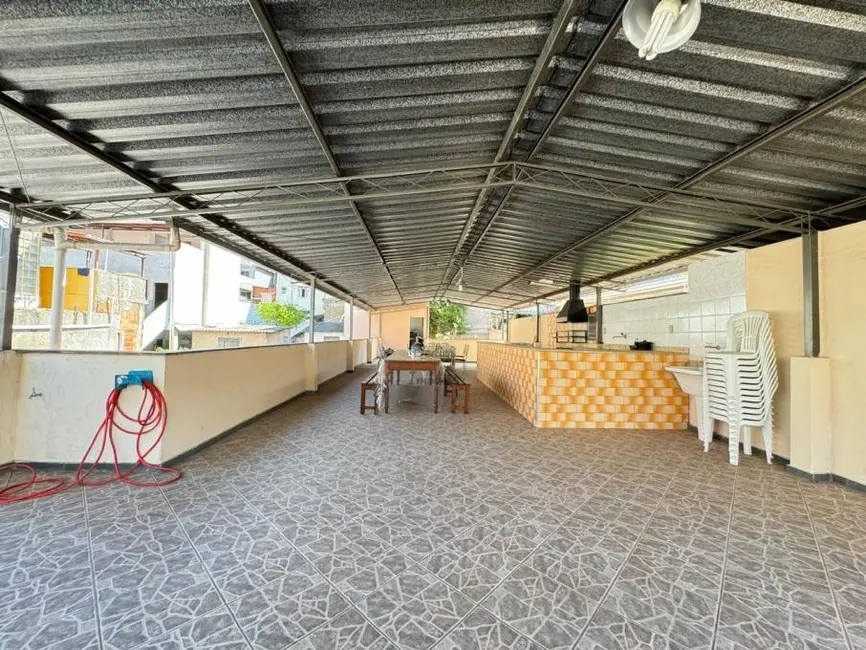 Foto 4 de Casa com 4 quartos à venda, 260m2 em Eldorado, Juiz De Fora - MG