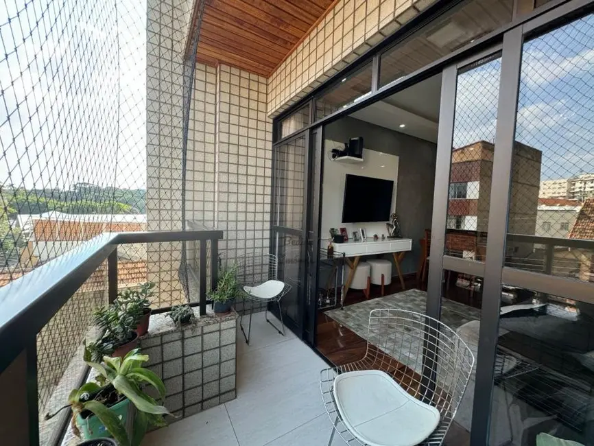 Apartamento com 3 quartos à venda, 202m2 em Morro da Glória, Juiz De Fora - MG - imagem 9 Foto 9 de Apartamento com 3 quartos à venda, 202m2 em Morro da Glória, Juiz De Fora - MG