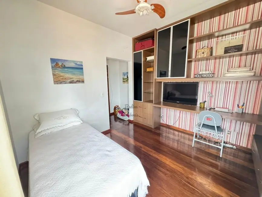Apartamento com 3 quartos à venda, 207m2 em Centro, Juiz De Fora - MG - imagem 7 Foto 7 de Apartamento com 3 quartos à venda, 207m2 em Centro, Juiz De Fora - MG