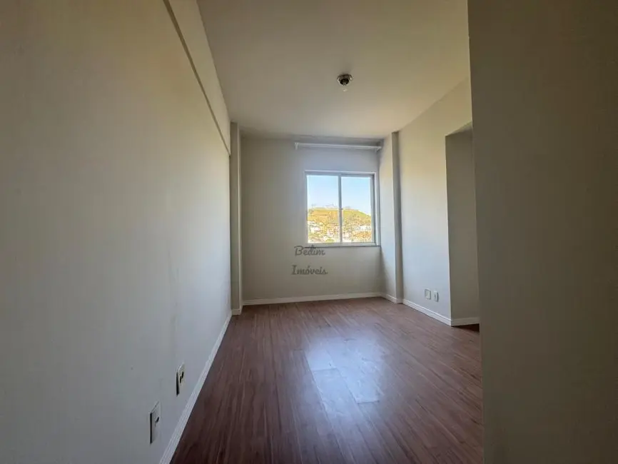 Apartamento com 2 quartos à venda, 65m2 em Centro, Juiz De Fora - MG - imagem 5 Foto 5 de Apartamento com 2 quartos à venda, 65m2 em Centro, Juiz De Fora - MG