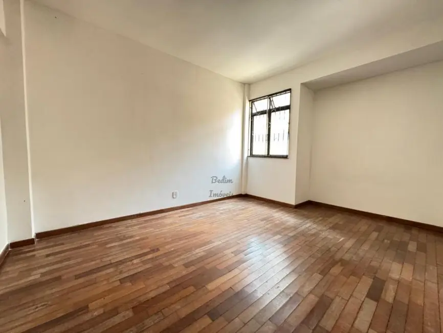 Apartamento com 2 quartos à venda, 99m2 em São Mateus, Juiz De Fora - MG - imagem 5 Foto 5 de Apartamento com 2 quartos à venda, 99m2 em São Mateus, Juiz De Fora - MG