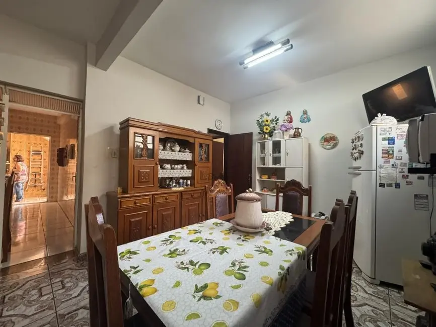 Foto 8 de Casa com 5 quartos à venda, 190m2 em Jardim Glória, Juiz De Fora - MG