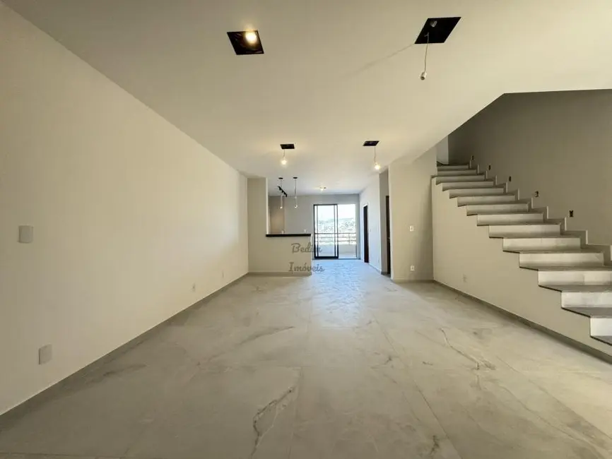 Foto 3 de Casa com 3 quartos à venda, 180m2 em Fontesville II, Juiz De Fora - MG