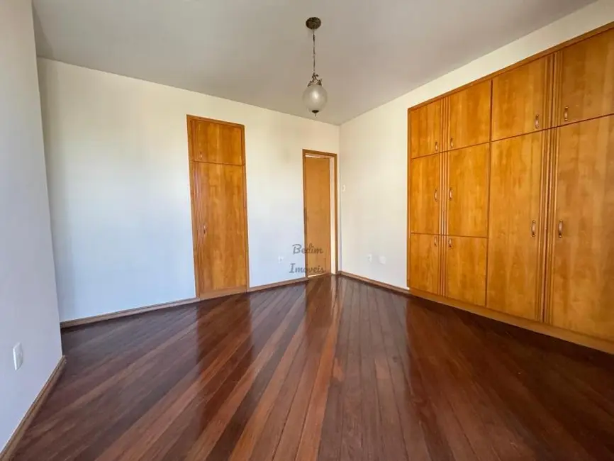 Apartamento com 4 quartos à venda, 223m2 em Santa Helena, Juiz De Fora - MG - imagem 5 Foto 5 de Apartamento com 4 quartos à venda, 223m2 em Santa Helena, Juiz De Fora - MG