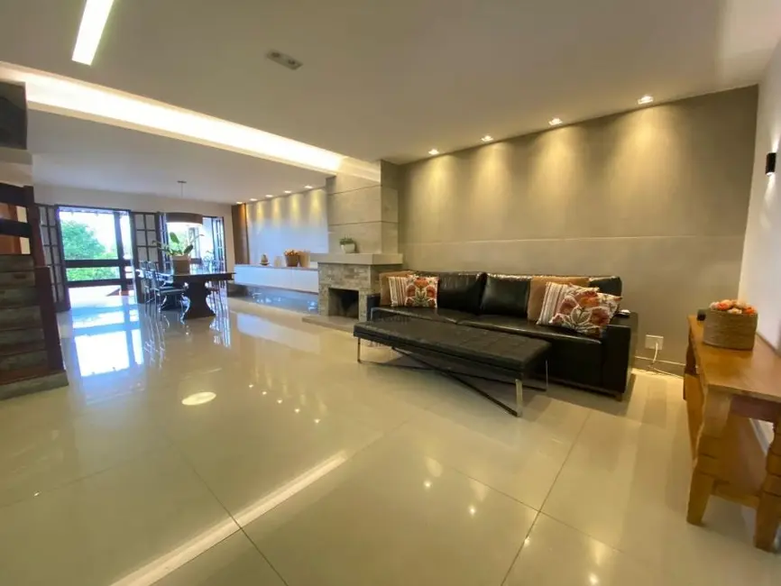 Foto 7 de Casa com 5 quartos à venda, 300m2 em Alto dos Pinheiros, Juiz De Fora - MG