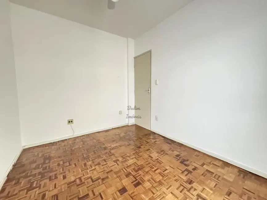 Apartamento com 3 quartos à venda, 90m2 em Morro da Glória, Juiz De Fora - MG - imagem 6 Foto 6 de Apartamento com 3 quartos à venda, 90m2 em Morro da Glória, Juiz De Fora - MG